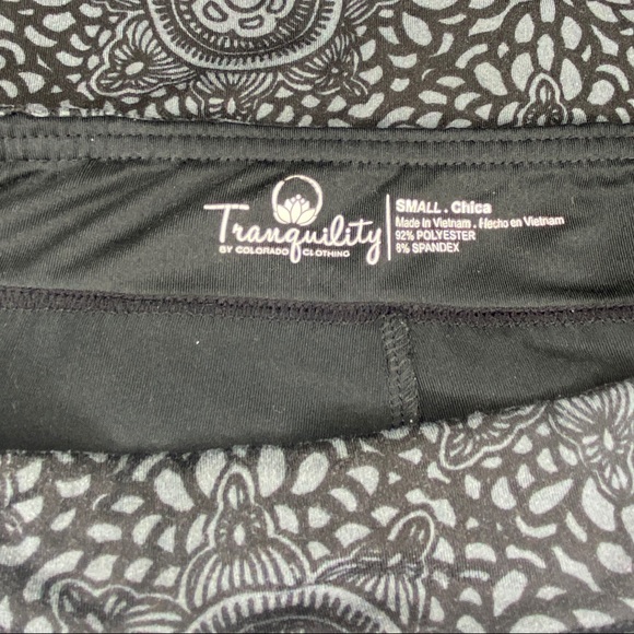 Tranquility Colorado Black Sports Skort Size Small - Picture 2 of 4